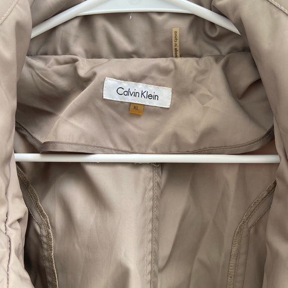 Calvin Klein rain coat - Picture 2 of 3